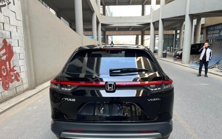 Honda Vezel, 2022 год, 1 440 000 рублей, 4 фотография
