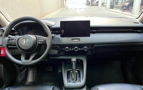 Honda Vezel, 2022 год, 1 440 000 рублей, 10 фотография
