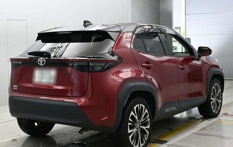 Toyota Yaris Cross, 2022 год, 1 410 000 рублей, 2 фотография