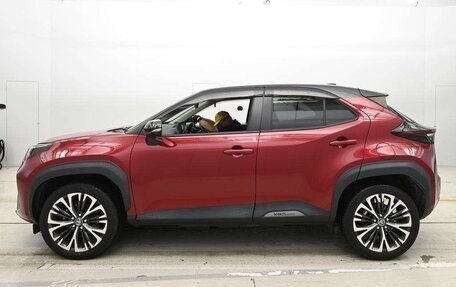 Toyota Yaris Cross, 2022 год, 1 410 000 рублей, 4 фотография