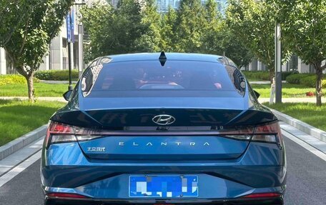 Hyundai Elantra, 2022 год, 1 170 000 рублей, 5 фотография