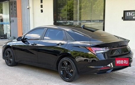 Hyundai Elantra, 2022 год, 1 090 000 рублей, 4 фотография