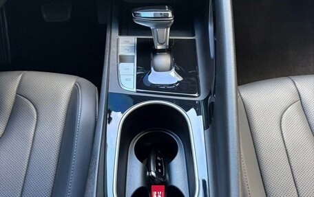 Hyundai Elantra, 2022 год, 1 090 000 рублей, 10 фотография
