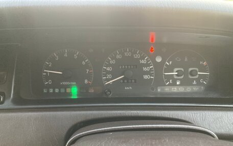 Toyota Crown, 1993 год, 850 000 рублей, 28 фотография