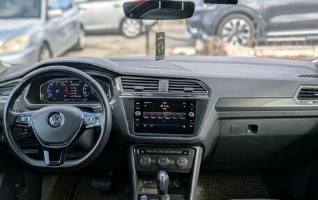 Volkswagen Tiguan II, 2020 год, 3 100 000 рублей, 13 фотография