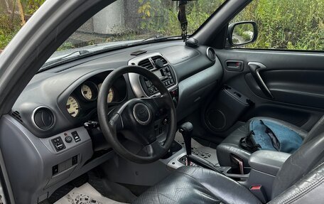 Toyota RAV4, 2002 год, 750 000 рублей, 2 фотография