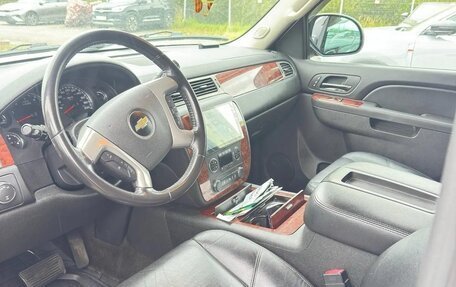 Chevrolet Tahoe III, 2012 год, 1 900 000 рублей, 4 фотография