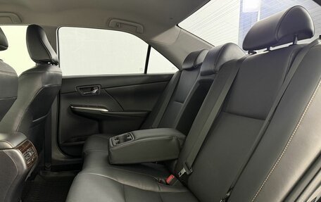 Toyota Camry, 2017 год, 2 550 000 рублей, 18 фотография