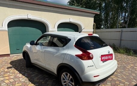 Nissan Juke II, 2013 год, 990 000 рублей, 2 фотография