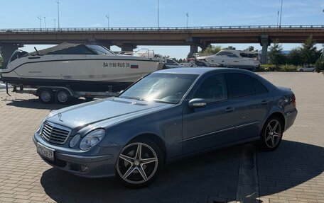 Mercedes-Benz E-Класс, 2004 год, 735 000 рублей, 3 фотография