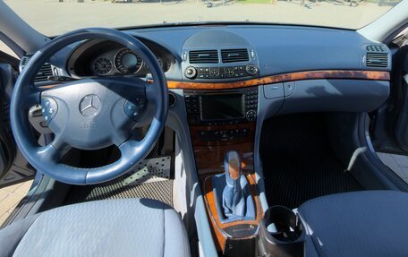Mercedes-Benz E-Класс, 2004 год, 735 000 рублей, 19 фотография