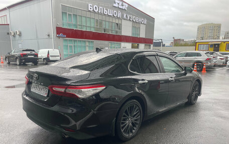 Toyota Camry, 2019 год, 2 350 000 рублей, 3 фотография