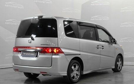 Honda Stepwgn III, 2005 год, 750 000 рублей, 5 фотография