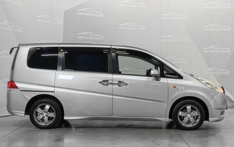 Honda Stepwgn III, 2005 год, 750 000 рублей, 6 фотография