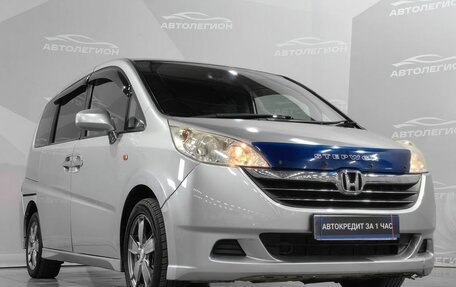 Honda Stepwgn III, 2005 год, 750 000 рублей, 25 фотография