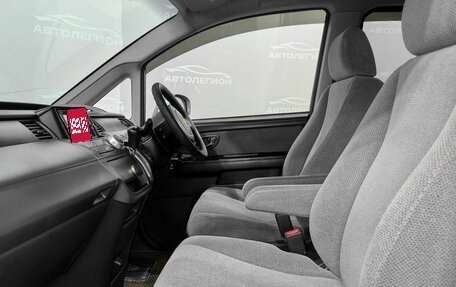 Honda Stepwgn III, 2005 год, 750 000 рублей, 14 фотография