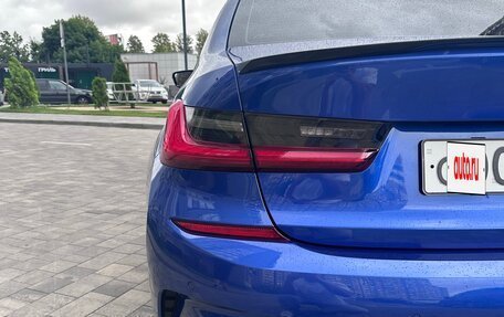 BMW 3 серия, 2019 год, 3 700 000 рублей, 12 фотография