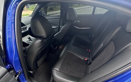 BMW 3 серия, 2019 год, 3 700 000 рублей, 21 фотография