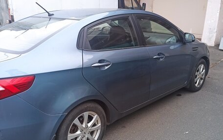 KIA Rio III рестайлинг, 2011 год, 700 000 рублей, 7 фотография