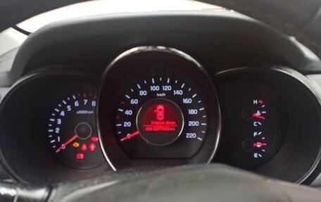 KIA Rio III рестайлинг, 2011 год, 700 000 рублей, 8 фотография