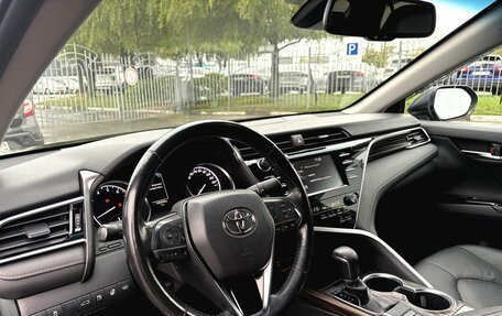 Toyota Camry, 2018 год, 2 720 000 рублей, 9 фотография