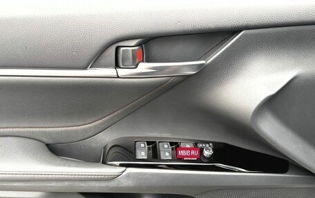 Toyota Camry, 2018 год, 2 720 000 рублей, 8 фотография