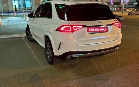 Mercedes-Benz GLE, 2019 год, 3 830 000 рублей, 2 фотография