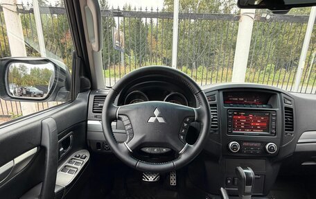 Mitsubishi Pajero IV, 2011 год, 1 899 000 рублей, 11 фотография