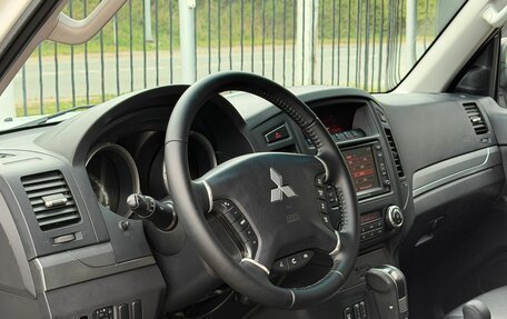 Mitsubishi Pajero IV, 2011 год, 1 899 000 рублей, 8 фотография