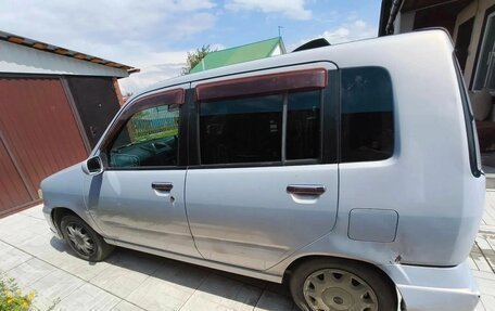 Nissan Cube II, 2001 год, 95 000 рублей, 1 фотография