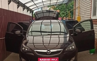 Opel Astra J, 2011 год, 820 000 рублей, 1 фотография