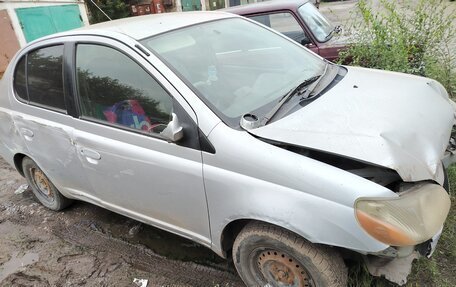 Toyota Platz, 2001 год, 225 000 рублей, 1 фотография