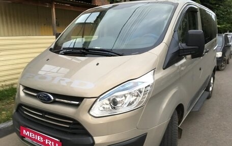 Ford Tourneo Custom I рестайлинг, 2014 год, 3 200 000 рублей, 2 фотография
