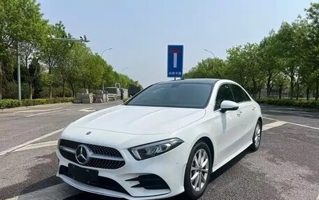Mercedes-Benz A-Класс, 2022 год, 2 130 000 рублей, 2 фотография