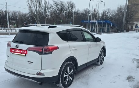 Toyota RAV4, 2015 год, 2 150 000 рублей, 6 фотография