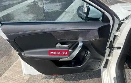 Mercedes-Benz A-Класс, 2022 год, 2 130 000 рублей, 12 фотография