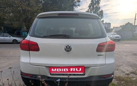 Volkswagen Tiguan I, 2012 год, 900 000 рублей, 2 фотография