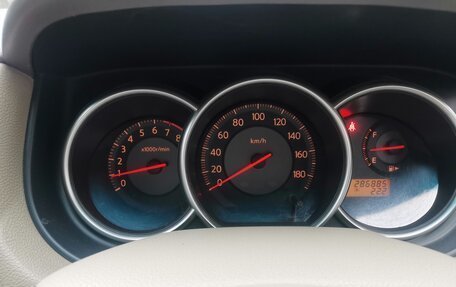 Nissan Tiida, 2004 год, 390 000 рублей, 7 фотография