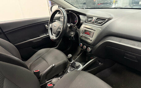 KIA Rio III рестайлинг, 2016 год, 900 000 рублей, 15 фотография
