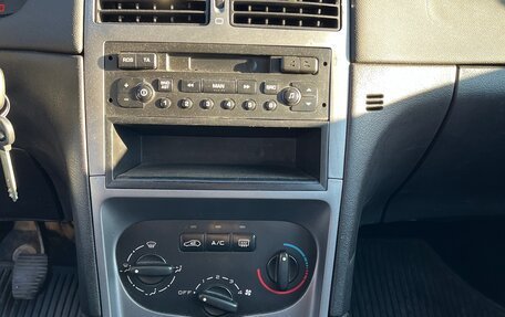 Peugeot 307 I, 2002 год, 195 000 рублей, 11 фотография