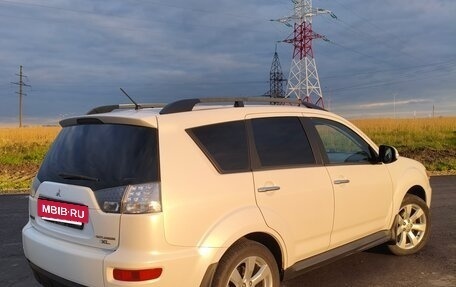 Mitsubishi Outlander III рестайлинг 3, 2012 год, 1 150 000 рублей, 2 фотография