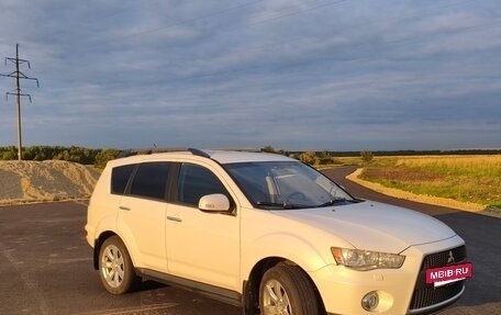 Mitsubishi Outlander III рестайлинг 3, 2012 год, 1 150 000 рублей, 3 фотография
