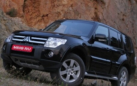 Mitsubishi Pajero IV, 2010 год, 2 080 000 рублей, 1 фотография
