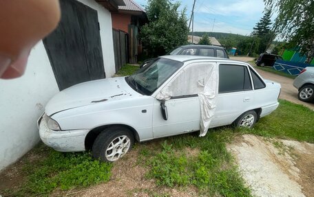 Daewoo Nexia I рестайлинг, 2001 год, 50 000 рублей, 9 фотография
