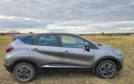 Renault Kaptur I рестайлинг, 2021 год, 1 700 000 рублей, 5 фотография