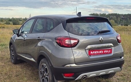 Renault Kaptur I рестайлинг, 2021 год, 1 700 000 рублей, 8 фотография