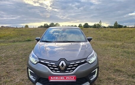 Renault Kaptur I рестайлинг, 2021 год, 1 700 000 рублей, 10 фотография