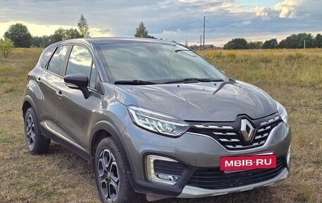 Renault Kaptur I рестайлинг, 2021 год, 1 700 000 рублей, 4 фотография