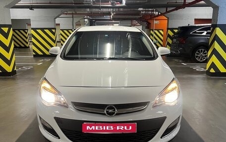 Opel Astra J, 2012 год, 800 000 рублей, 1 фотография