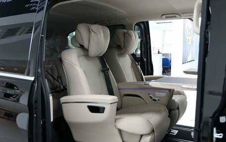 Mercedes-Benz V-Класс, 2026 год, 14 000 000 рублей, 16 фотография
